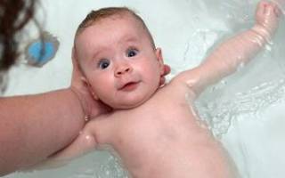 Можно ли купать ребенка если у него конъюнктивит?